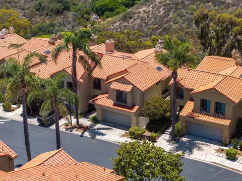View/Area - 1466 Caminito Solidago, La Jolla, CA 92037 photo 9 of 27