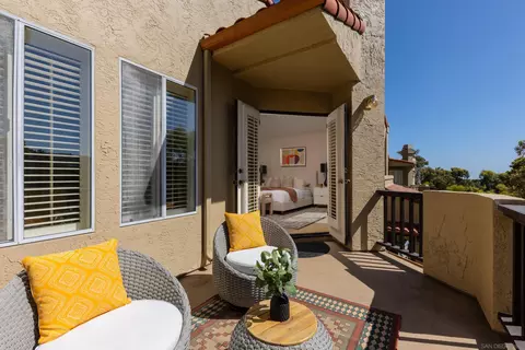 Exterior - 1466 Caminito Solidago, La Jolla, CA 92037 photo 7 of 10