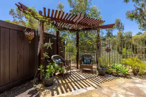 Exterior - 1466 Caminito Solidago, La Jolla, CA 92037 photo 3 of 10