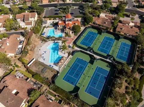 View/Area - 1466 Caminito Solidago, La Jolla, CA 92037 photo 2 of 27