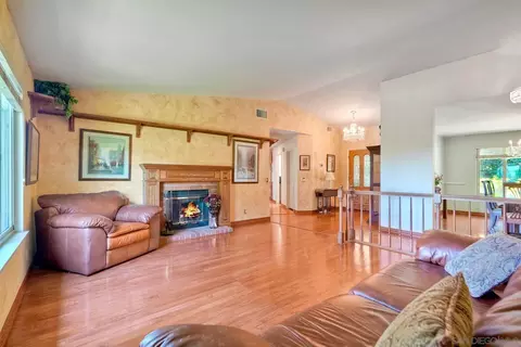 2183 Lundy Lake Dr, Escondido, CA 92029 photo 5