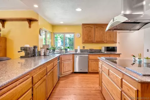 2183 Lundy Lake Dr, Escondido, CA 92029 photo 12