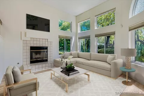 8896 Highwood Dr #A, San Diego, CA 92119