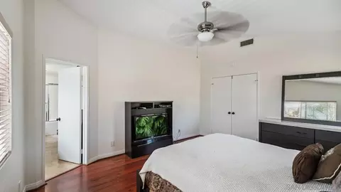 Bedroom - 27468 Rosebay Ct, Temecula, CA 92591 photo 14 of 15