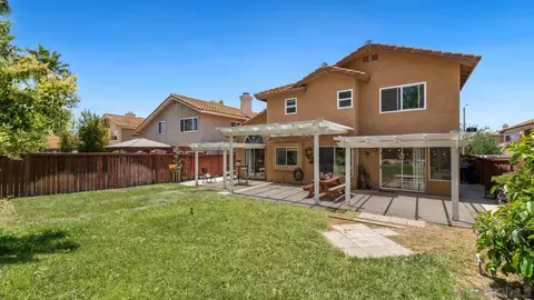 Exterior - 27468 Rosebay Ct, Temecula, CA 92591 photo 5 of 6