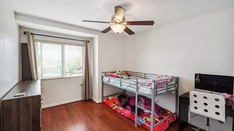 Bedroom - 27468 Rosebay Ct, Temecula, CA 92591 photo 5 of 15