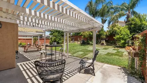 Exterior - 27468 Rosebay Ct, Temecula, CA 92591 photo 3 of 6