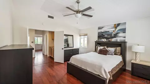 Bedroom - 27468 Rosebay Ct, Temecula, CA 92591 photo 12 of 15