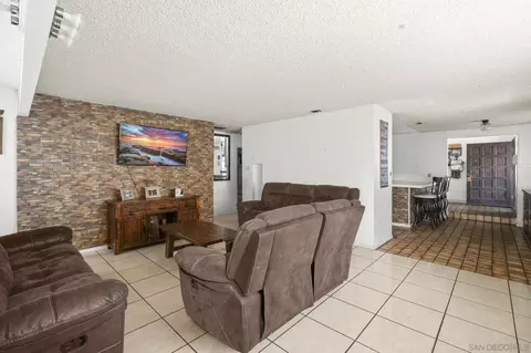 1650 Sycamore Dr, Chula Vista, CA 91911