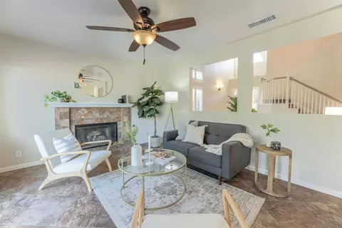 Living - 13635 Janeen Pl, Poway, CA 92064 photo 2 of 3
