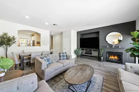 1227 Cabezas Cv #4, Chula Vista, CA 91915
