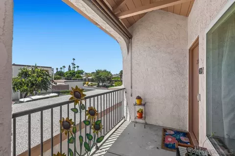 Exterior - 219 Candice Pl, Vista, CA 92083 photo 4 of 15