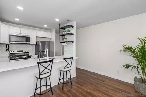 Kitchen - 219 Candice Pl, Vista, CA 92083 photo 8 of 8