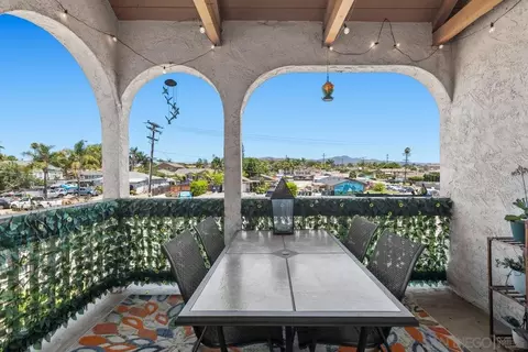 219 Candice Pl, Vista, CA 92083