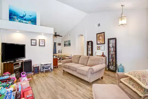 30485 Anaconda Ct, Temecula, CA 92591 photo 3