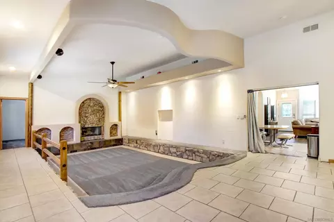 30485 Anaconda Ct, Temecula, CA 92591 photo 2