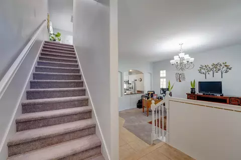 Entry Way - 114 Cityscape Gln, Escondido, CA 92027 photo 3 of 9
