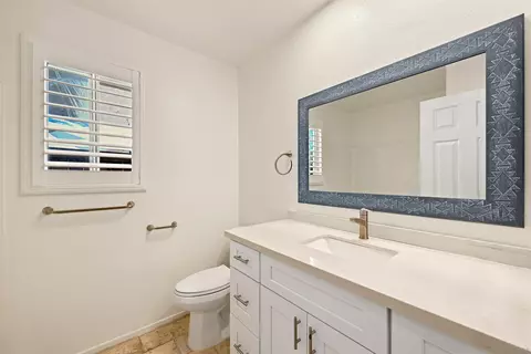 Bath - 250 Del Mesa Ct, Oceanside, CA 92058 photo 2 of 2