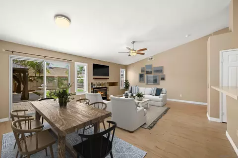 Living - 250 Del Mesa Ct, Oceanside, CA 92058 photo 1 of 4