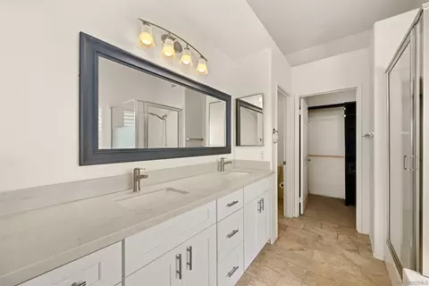 Bath - 250 Del Mesa Ct, Oceanside, CA 92058 photo 1 of 2