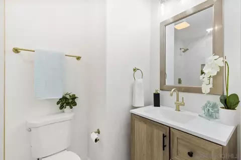 Bath - 1320 Higgins St, Oceanside, CA 92058 photo 2 of 3