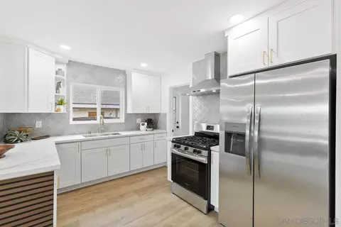 Kitchen - 1320 Higgins St, Oceanside, CA 92058 photo 3 of 6