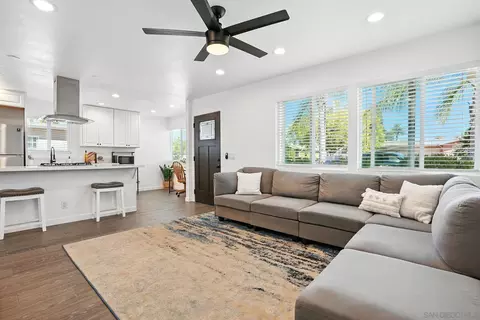 Living - 1622 Cherry Pl, Escondido, CA 92027 photo 2 of 3