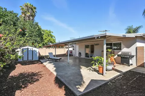 Exterior - 1622 Cherry Pl, Escondido, CA 92027 photo 6 of 8