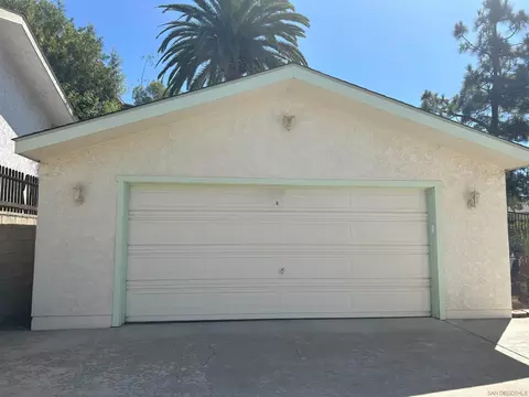 Exterior - 1120 S Broadway, Escondido, CA 92025 photo 3 of 6