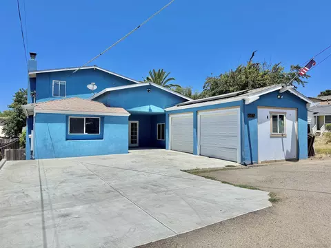 9050 Valencia St, Spring Valley, CA 91977