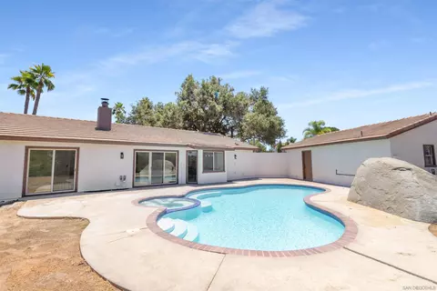 2008 Arboles Pl, Escondido, CA 92029