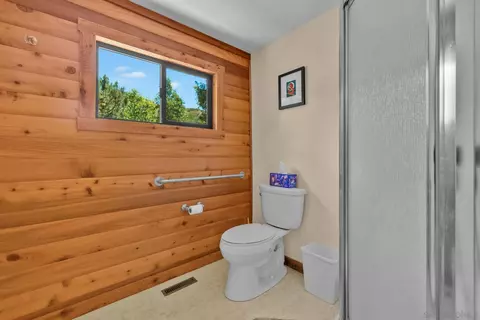Bath - 5060 Highway 79, Julian, CA 92036 photo 2 of 4