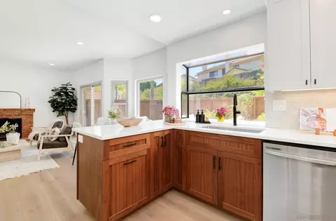 Kitchen - 721 Summersong Ln, Encinitas, CA 92024 photo 2 of 3