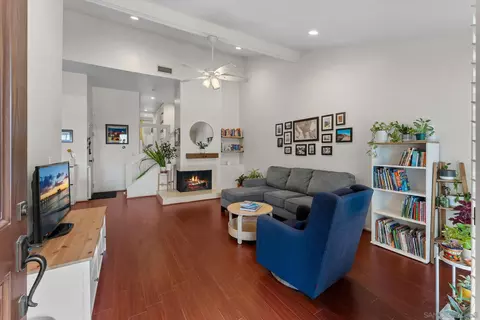 7328 Caminito Carlotta, San Diego, CA 92120