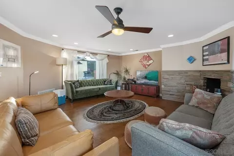 5040 Colina Dr, La Mesa, CA 91942 photo 4