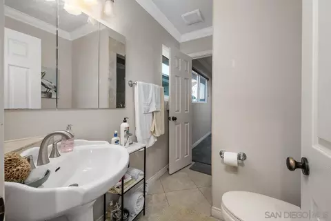 5040 Colina Dr, La Mesa, CA 91942 photo 11