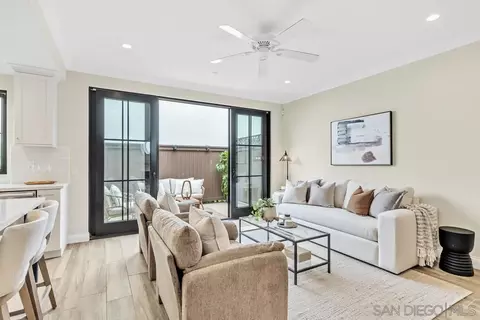 Living - 726 Silver St, La Jolla, CA 92037 photo 4 of 4
