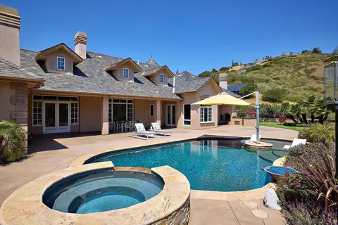Exterior - 14460 Cheyenne Trl, Poway, CA 92064 photo 17 of 19