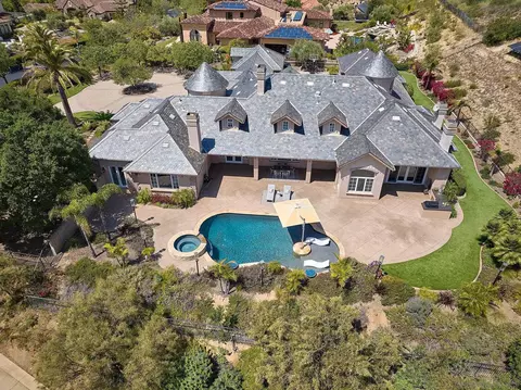 View/Area - 14460 Cheyenne Trl, Poway, CA 92064 photo 1 of 19