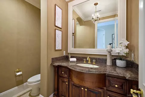 Bath - 14460 Cheyenne Trl, Poway, CA 92064 photo 1 of 7