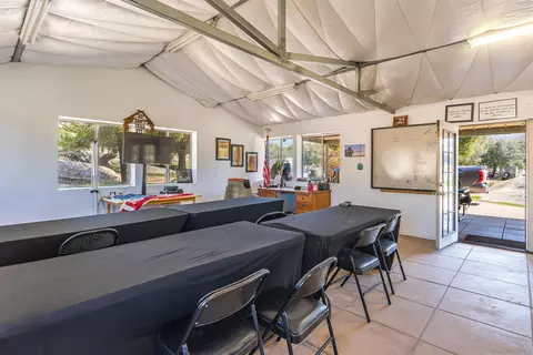 Dining - 0000 High Glen Rd, Alpine, CA 91901 photo 4 of 4