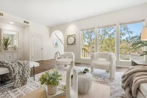 4333 Calavo Dr, La Mesa, CA 91941