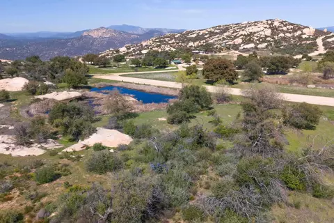 19150 High Glen Rd, Alpine, CA 91901