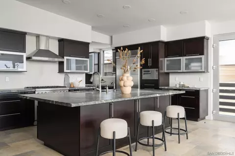 Kitchen - 2032 Cambridge Ave, Cadiff, CA 92007 photo 1 of 5