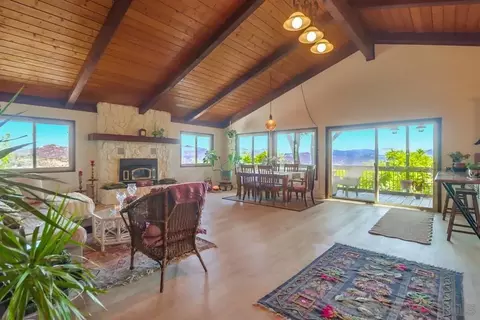 255 Highline Trl, El Cajon, CA 92021