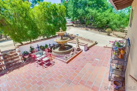 Exterior - 255 Highline Trl, El Cajon, CA 92021 photo 4 of 18