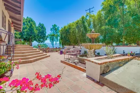 Exterior - 255 Highline Trl, El Cajon, CA 92021 photo 3 of 18