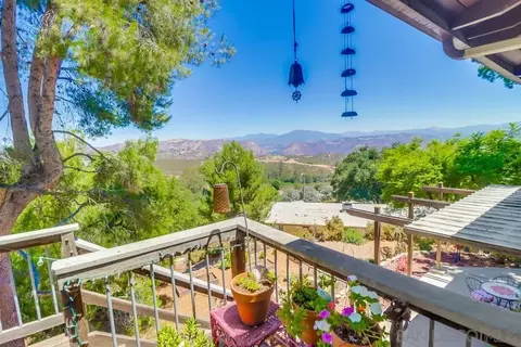 Exterior - 255 Highline Trl, El Cajon, CA 92021 photo 11 of 18