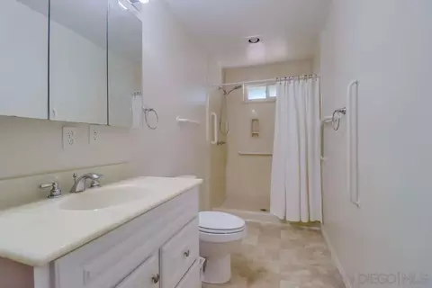 Bath - 255 Highline Trl, El Cajon, CA 92021 photo 5 of 5
