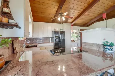 Kitchen - 255 Highline Trl, El Cajon, CA 92021 photo 3 of 5